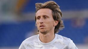 Real Madrid prepara próxima época: os nove jogadores que levantam as maiores dúvidas
