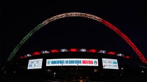 Wembley ganhou novas cores em homenagem aos italianos