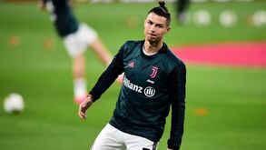 Coronavírus: Ronaldo oferece 5 ventiladores ao serviço de saúde da Madeira 