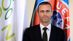 UEFA tem três planos para terminar época 
