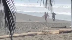 Surfistas corridos a tiro: polícia da Costa Rica leva quarentena a sério