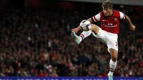 Arshavin lembra defesas mais complicados de ultrapassar: Ferdinand e Vidic eram 