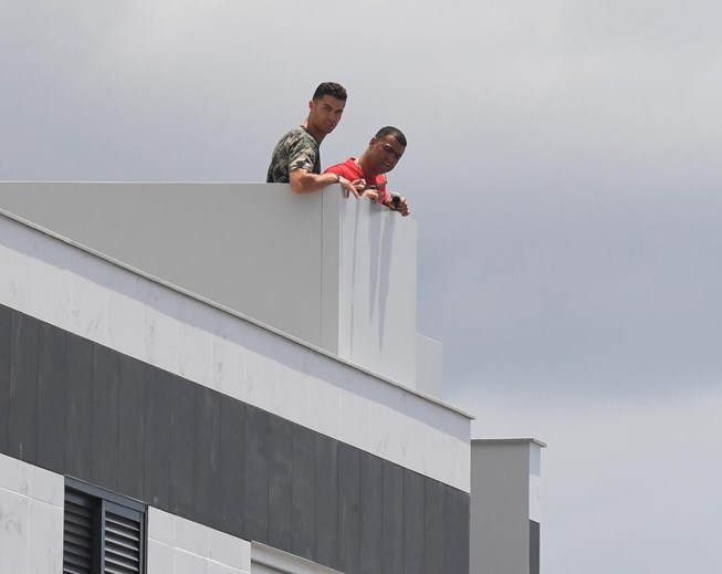 Georgina Mostra Pormenores Da Casa De Luxo De Cristiano Ronaldo Na Madeira Diário De Cr7 4541