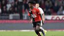 5. Eduardo Camavinga (Rennes) - Nascido em Angola, Eduardo Camavinga já faz parte da seleção francesa de sub-21, tendo conquistado ainda a titularidade da formação francesa. Saltou para as luzes da ribalta quando exibiu-se a grande nível num encontro diante do PSG.