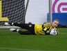 48. Luca Unbehaun (Borussia Dortmund) - É atualmente um dos guarda-redes alemães mais promissores do Mundo. Contratado pela formação aurinegra em 2016, quando tinha apenas 15 anos, segue ainda sem uma oportunidade na equipa principal. Contudo, o lugar da baliza na Youth League já é seu. Será uma questão de tempo até dar o salto para um maior grau de competitividade.
