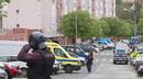 Idoso agride empregada com catana em Lisboa. Suspeito está barricado em casa