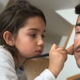 Da maquilhagem à PT especial: jogadores do Feirense partilharam fotos com os filhos