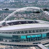 Quatro jogos diários em Wembley, sem adeptos e na TV: o plano para acabar a Premier League