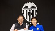 7. Lee Kang-in (Valencia) - O vice-campeão sub-20 sul coreano, melhor jogador da prova com dois golos e quatro assistências, é um dos atletas mais promissores do conjunto espanhol. O talento, esse, já lhe era reconhecido desde os 6 anos de idade, quando apareceu num reality show sul coreano e surpreendeu tudo e todos.