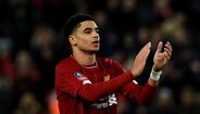 32. Ki-Jana Hoever (Liverpool) - Um bom desempenho no primeiro treino com a equipa principal, em 2018, ajudou o jovem lateral-direito do Liverpool a conquistar a admiração do treinador Jürgen Klopp. 'É um jogador fantástico', afirmou o alemão, sobre o internacional sub-17 holandês.