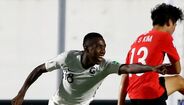 38. Isaac Lihadji (Marselha) - Apesar de ter sido chamado por André Villas-Boas para fazer a sua estreia pela equipa principal do Marselha, Isaac Lihadji pode estar com um pé fora da formação francesa. O motivo? Não concordou em renovar com o clube e acabou por ser afastado da equipa.