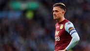 Médio-centro: Jack Grealish - Aston Villa