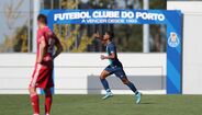 Gonçalo Borges (Avançado) - Sub-19 (30 jogos/10 golos)