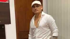 Pugilista argentino exibe dente de Mayweather: «Vou colocá-lo num fio»