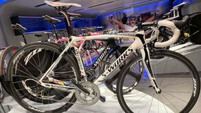 Bicicleta de Alberto Contador rende 22.500 euros para a Cruz Vermelha