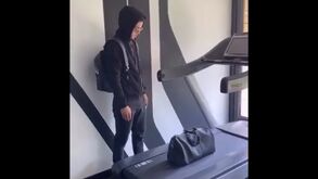 Com saudades de viajar? James Rodríguez simula aeroporto em casa