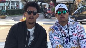 «Estamos no ‘Lost'»: Dupla de brasileiros fechada em ilha grega