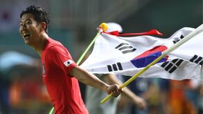 Em sentido! Pandemia leva Son Heung-min à tropa