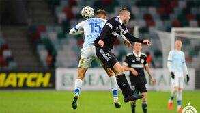 Liga da Bielorrússia 'finta' coronavírus e garante dez novos acordos televisivos