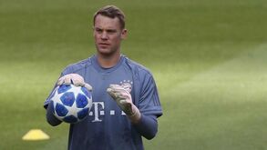 Bayern Munique regressou aos treinos e Neuer não esconde: «Foi um sentimento raro»