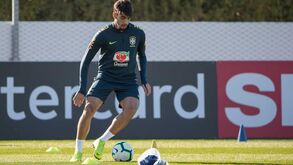 Italianos dizem que Benfica agrada a Paquetá