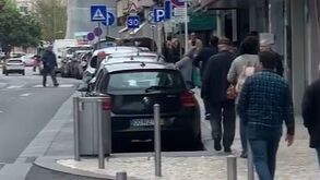 Rua de Moscavide enche-se de gente apesar do estado de emergência: veja as imagens