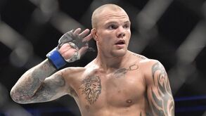 Anthony Smith está em todas: Luta contra ladrão e ainda dá 'raspanete' a Jon Jones