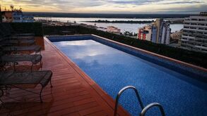 Ronaldinho cumpre prisão domiciliária neste luxuoso hotel
