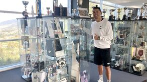 Cristiano Ronaldo lembra infância na casa onde cresceu
