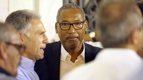 Sheu garante só ter visto um cartão amarelo em 17 épocas no Benfica e recordou o momento