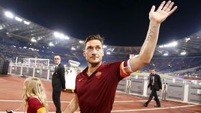 Totti: «Dei tudo pela Roma e era capaz de cortar uma perna pelo clube»
