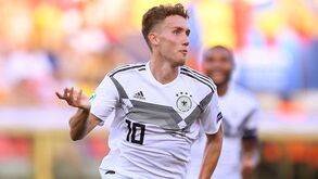 Chelsea ataca Luca Waldschmidt, alvo do Benfica no último verão