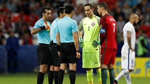 Bravo lembra penáltis defendidos contra Portugal e lança 'provocação' a Ronaldo