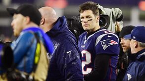 Fura-quarentenas, amigo de Trump e acusado de fazer batota: Tom Brady não sabe escapar à polémica