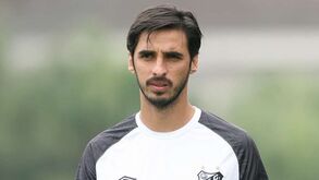 'Vice' do Santos visa Bryan Ruiz: «Está constrangido por ganhar 100m€ e jogar ténis todos os dias»