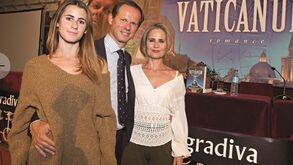 Filha de José Rodrigues dos Santos infetada com coronavírus durante viagem à Áustria