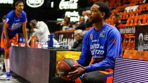 Jordan Lloyd: «Adoro explicar às pessoas o porquê de Kobe ser melhor do que Jordan»