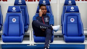 À atenção do Benfica: Morelos é louco mas marca que se farta