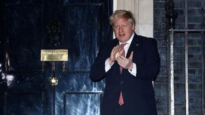 Boris Johnson regressa ao trabalho segunda-feira depois de superar coronavírus