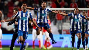 Álvaro Pereira e o título na Luz: «Na semana anterior já estávamos a fazer contas»