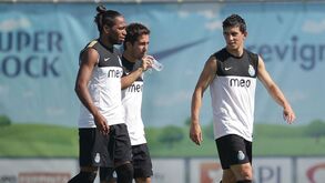 Álvaro Pereira recorda brincadeiras de Ukra e Castro: «O FC Porto para eles era a Disney»