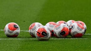 Coronavírus: Maioria dos clubes gregos quer regresso do campeonato