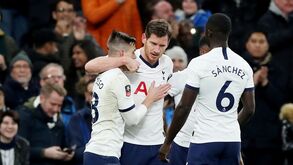 Jogadores do Tottenham recebem salário de abril na totalidade