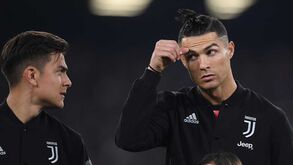 Italianos alegam que Ronaldo usou 'caso Dybala' para retardar regresso à Juventus
