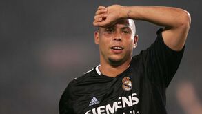 «Só com uma perna desfazia todos os defesas da Europa»: Silvestre recorda Ronaldo 'Fenómeno'