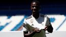 Vinícius (Real Madrid) - Os merengues depositam grandes esperanças neste extremo esquerdo brasileiro de 19 anos. Vontade, coragem e velocidade são algumas das suas principais características. Já se estreou na canarinha.