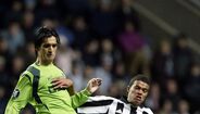 22. Jermaine Jenas (21 anos, Newcastle) - Ex-internacional inglês por 21 ocasiões, teve um longo percurso pelas seleções jovens do país, especialmente nos sub-19 e sub-21. Depois de destacar-se no Newcastle, Jermaine transferiu-se para o Tottenham em 2005, equipa que representou por cinco temporadas e onde conquistou o único título coletivo que consta no seu palmarés. Colocou um ponto final na carreia em 2016, quando defendia as cores dos Queen Park Rangers (QPR).