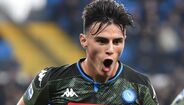 Elmas (Nápoles) - Médio de 20 anos, natural da Macedónia, por quem o Nápoles pagou na época passada 16 milhões ao Fenerbaçhe. Não demorou a adaptar-se ao futebol italiano e mostra ter grande margem para evoluir. Estrou-se na seleção principal do seu país aos 17 anos.