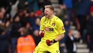 Aaron Ramsdale (Bournemouth) - Guarda-redes inglês de 22 anos está a realizar a sua primeira temporada na Premier League e não acusa qualquer tipo de pressão por causa disso. Muito seguro entre os postes, já dizem que é o futuro da seleção inglesa.