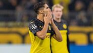 Achraf Hakimi (Borussia Dortmund) - Lateral de 21 anos, marroquino. A época passada foi boa, mas esta está a ser ainda melhor. O polivalente jogador está emprestado pelo Real Madrid e tem-se destacado tanto a defender como a atacar.
